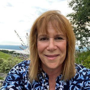 Meet your Posher, Deborah